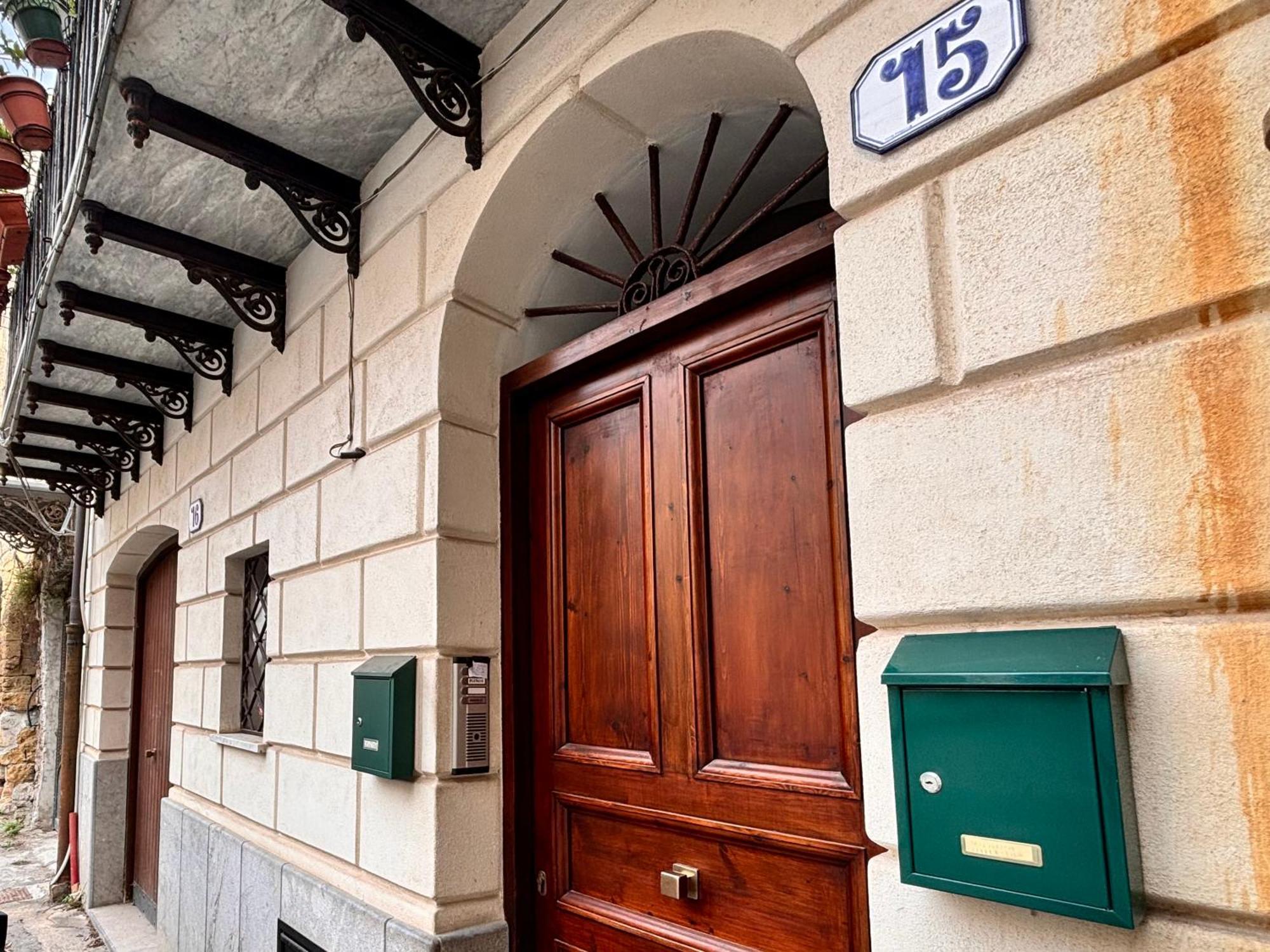 Casa Cassarelli In Centro Lejlighed Palermo Eksteriør billede